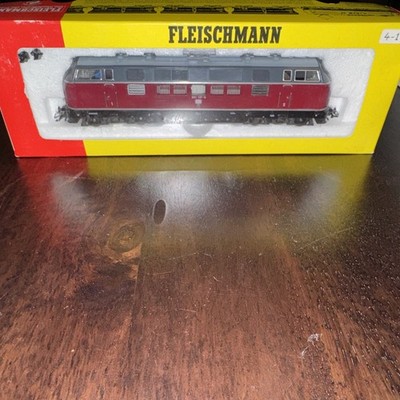 Fleischmann 4235 Diesel Locomotive Series 221 131-6 DB Gauge H0 Boxed