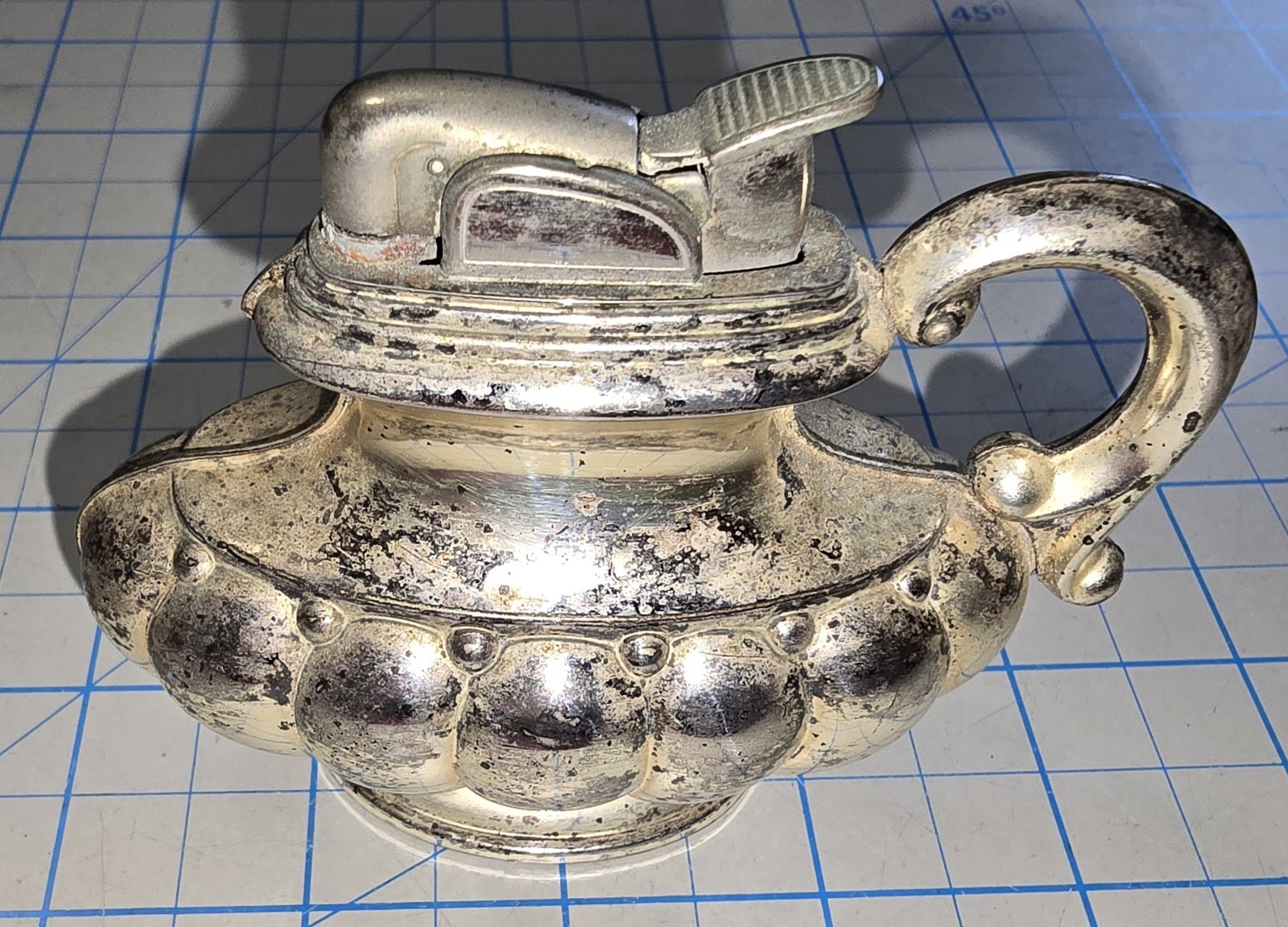 Vintage Evans Alladin Genie Table Lighter-RARE VARIANT-Look