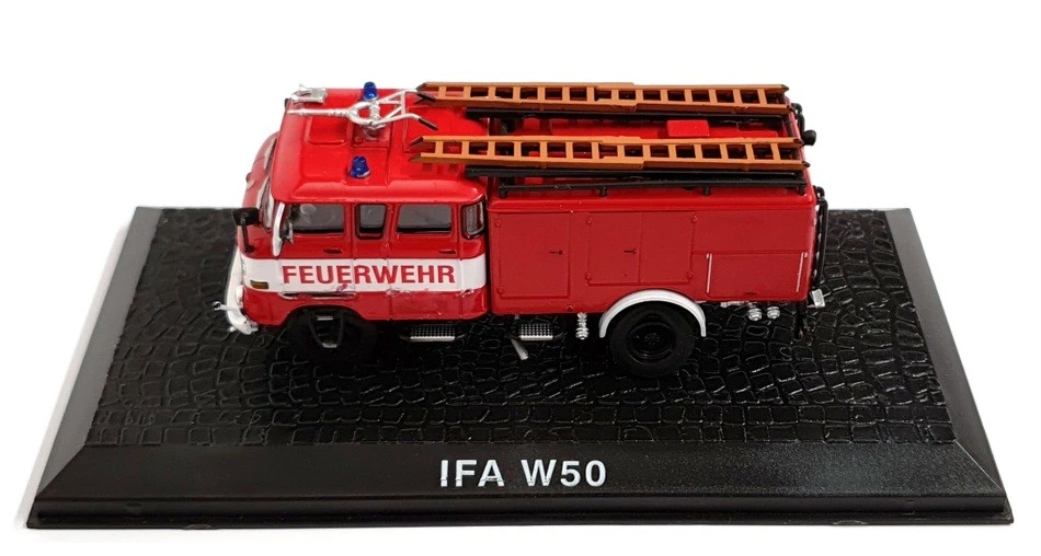 Atlas Editions 1/76 Scale 4144 113 - IFA W50 Foam Fire Engine Feurwehr - Image 4 of 4