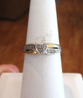 10K Yellow Gold 9 Diamond heart Ring Size 7 — photo 1