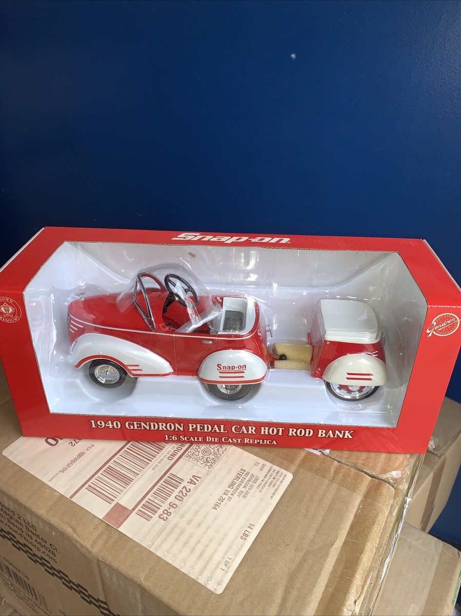 ミニカー snap-on 1940GENDRON PEDAL CAR HOT ROD NOS Snap on Tools 1940 Gendron Pedal Car Hot Rod Bank Die