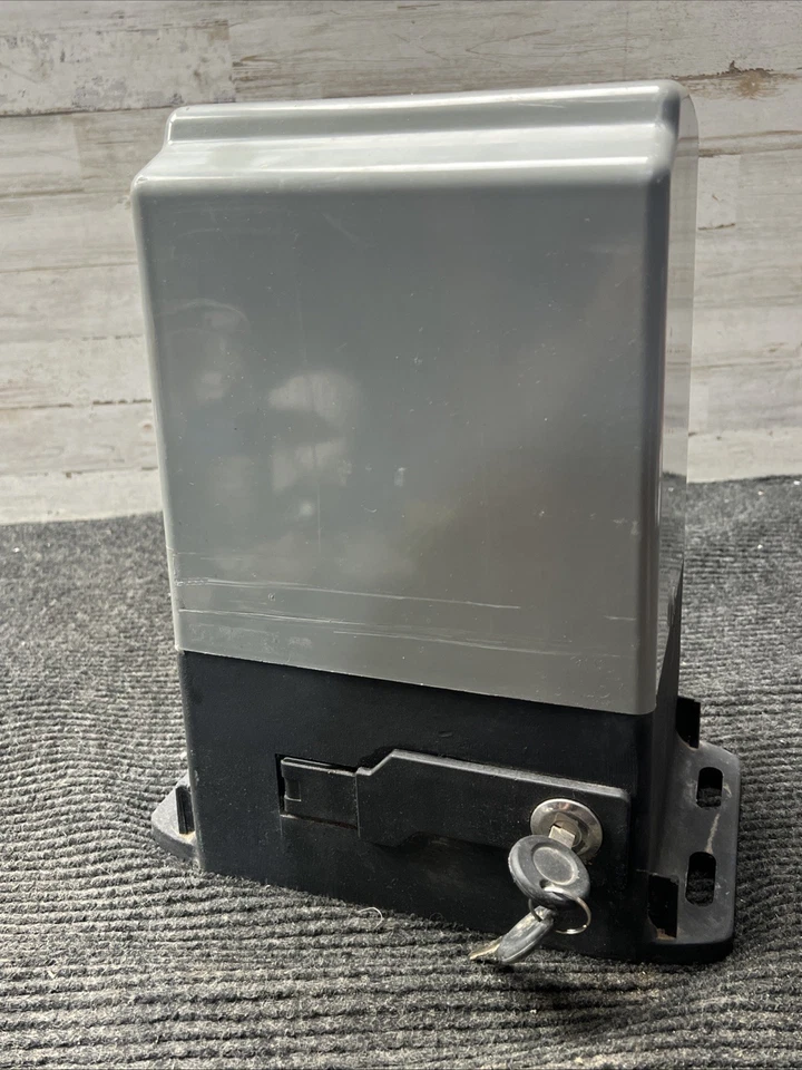 Used VEVOR MD750 3300lbs Automatic Sliding Gate Opener Door Operator ONLY 750W - Image 4 of 4