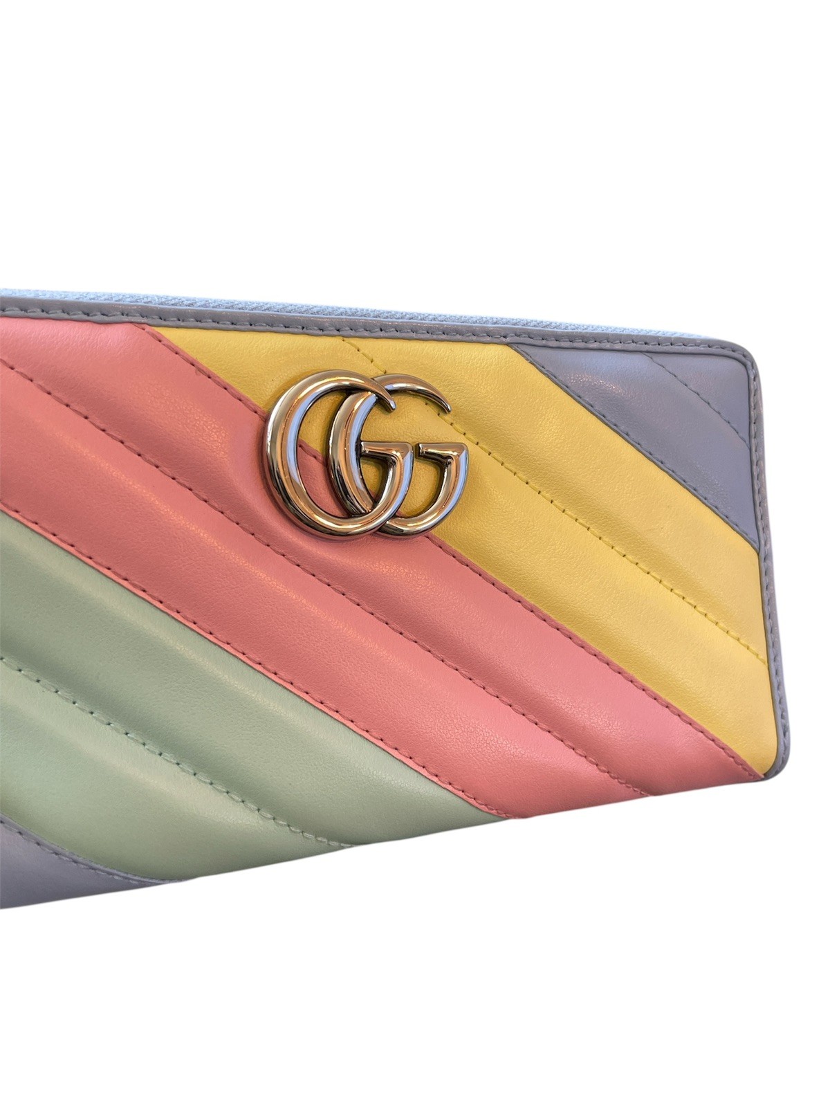 GUCCI Marmont Pastel Matelasse Zip Around Rainbow Leather Wallet Quilted GG Logo thumbnail 5