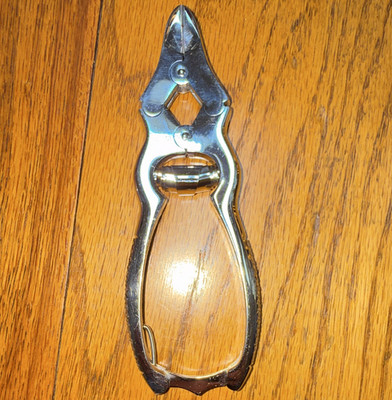 Medical Grade toenail clipper for thick, mycotic nails by Tools N Motion