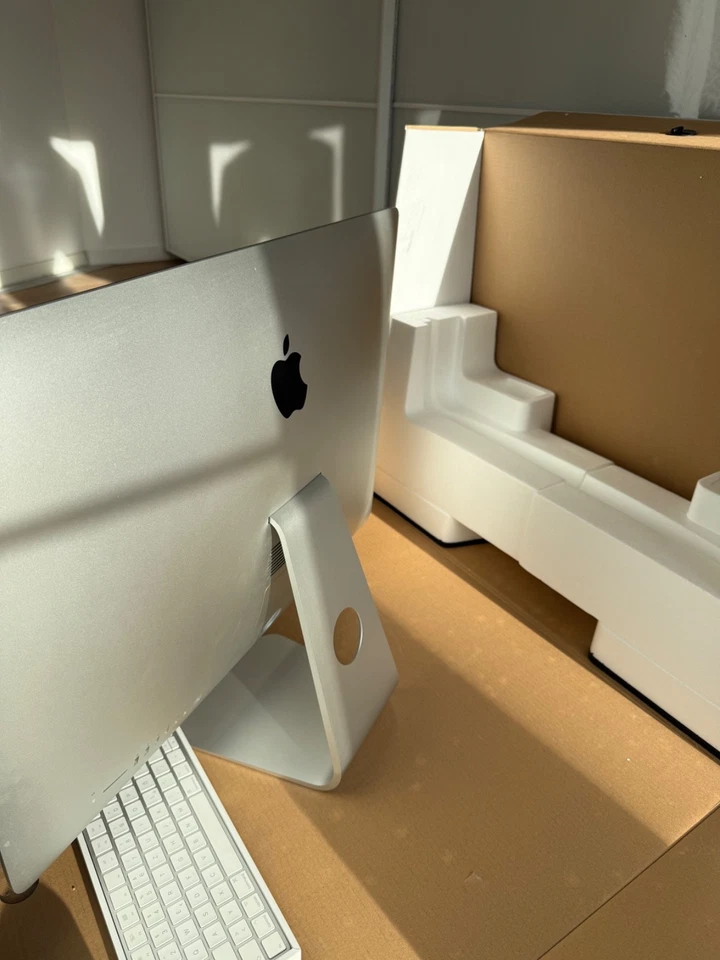 iMac 27" Retina 5K, Ende 2015 | 3,2GHz i5 | 8GB RAM | 3TB Fusion Drive | OVP | M - Bild 3 von 3