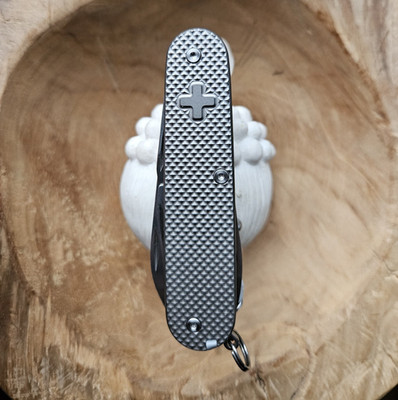 Customs Victorinox  91mm mit Titan GriffSchalen
