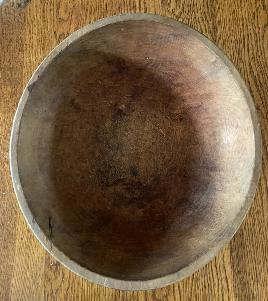 Antiguo cuenco de masa de madera torneado primitivo 15,25” X 13” Foto 4 de 4