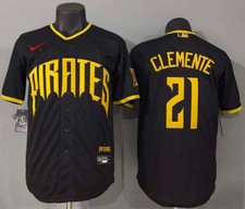 Top 10 Roberto Clemente Baseball Cards 27