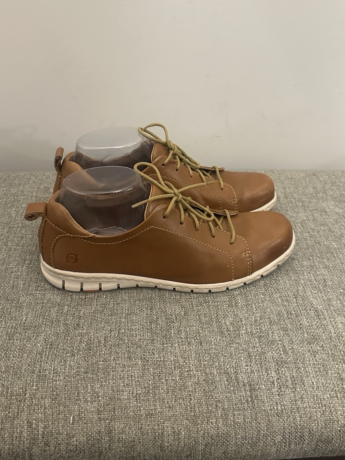 Born Women’s Brown Leather Lace Up Loafers Size 9