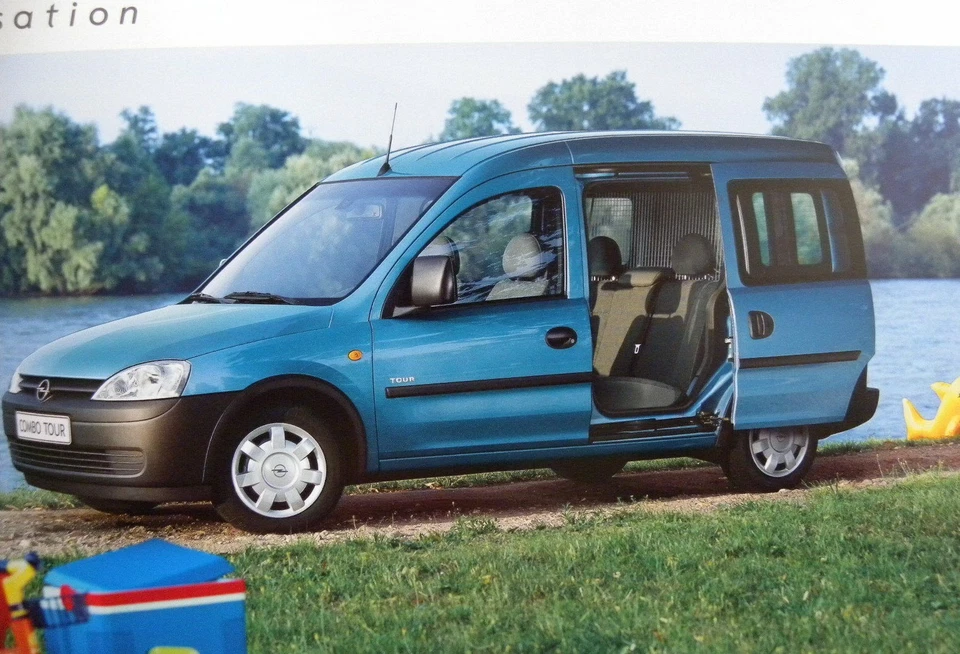 Brochure OPEL Combo Tour de 12 / 2001 - Photo 2/2