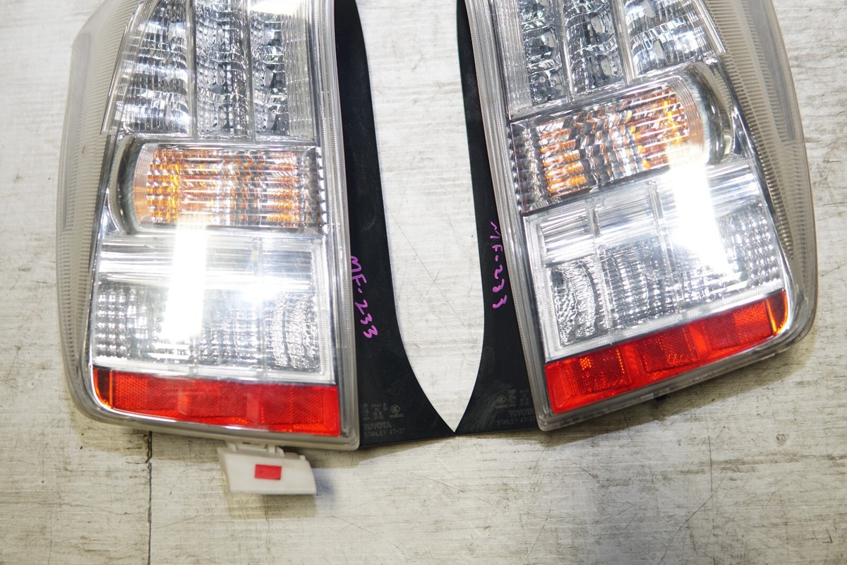 JDM 2010-2015 TOYOTA PRIUS OEM TAIL LIGHTS TAIL LAMPS ZVW30 LEFT
