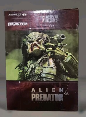 MOVIE MANIACS 05 ALIEN & PREDATOR フィギュア Amazon.com: McFarlane Toys Movie Maniacs Series 5 Deluxe Boxed Set