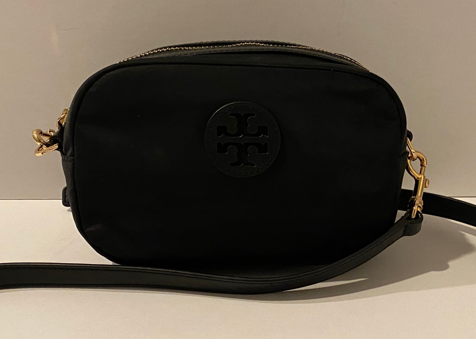 Tory Burch Black Nylon Crossbody Camera Bag with Leat… Gem