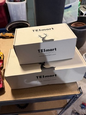 TESmart 4x2 Dual Monitor KVM Switch HDMI VGA 4K 60Hz And 2x1  KVM Black Open Box
