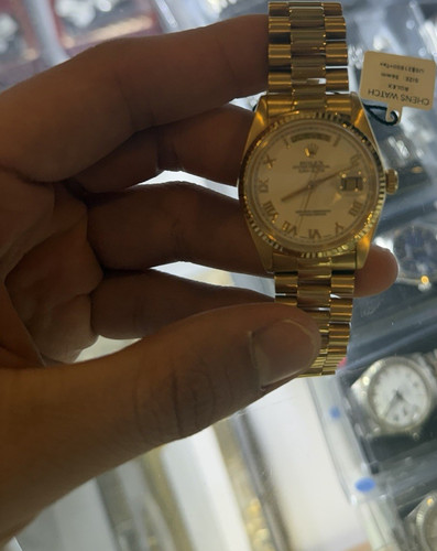Rolex Day-Date Vintage 36mm Champagne Roman Dial Fluted Bezel Auto Date