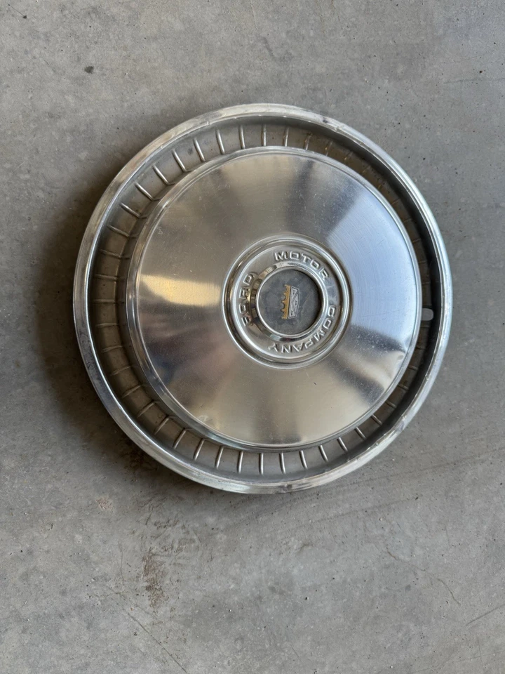 "Camión Ford F100 F150 F250 F350 1971-1977 tapacubos juego de ruedas rueda de acero" Foto 4 de 4