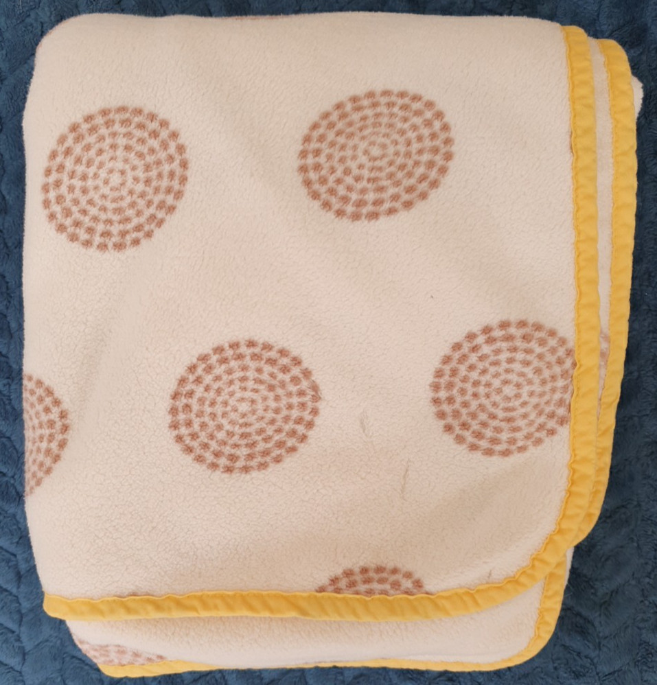 Coperta lettino Mothercare in pile con bordo giallo