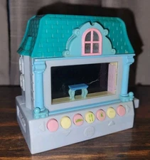 Vtg Pixel Chix Blue Mansion House 2005 Mattel - Tested Working 
