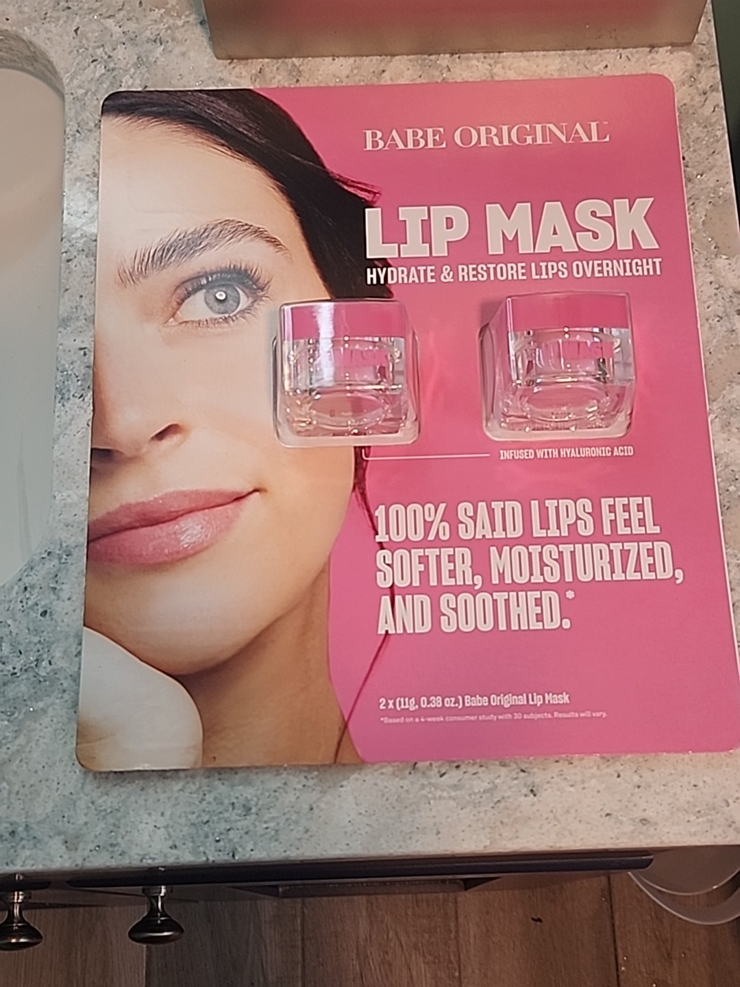 Lip Mask NEW Sealed-image