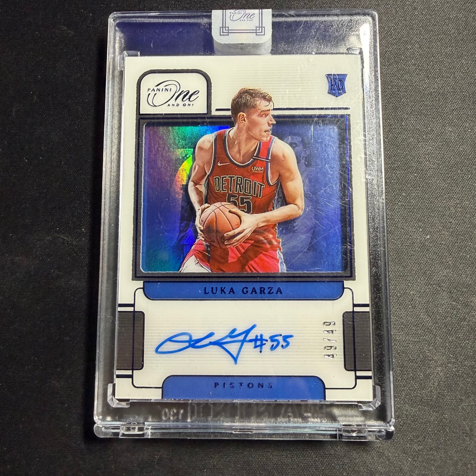 2021-22 Panini One and One #RA-LGZ Luka Garza Rookie Autographs Blue #/49