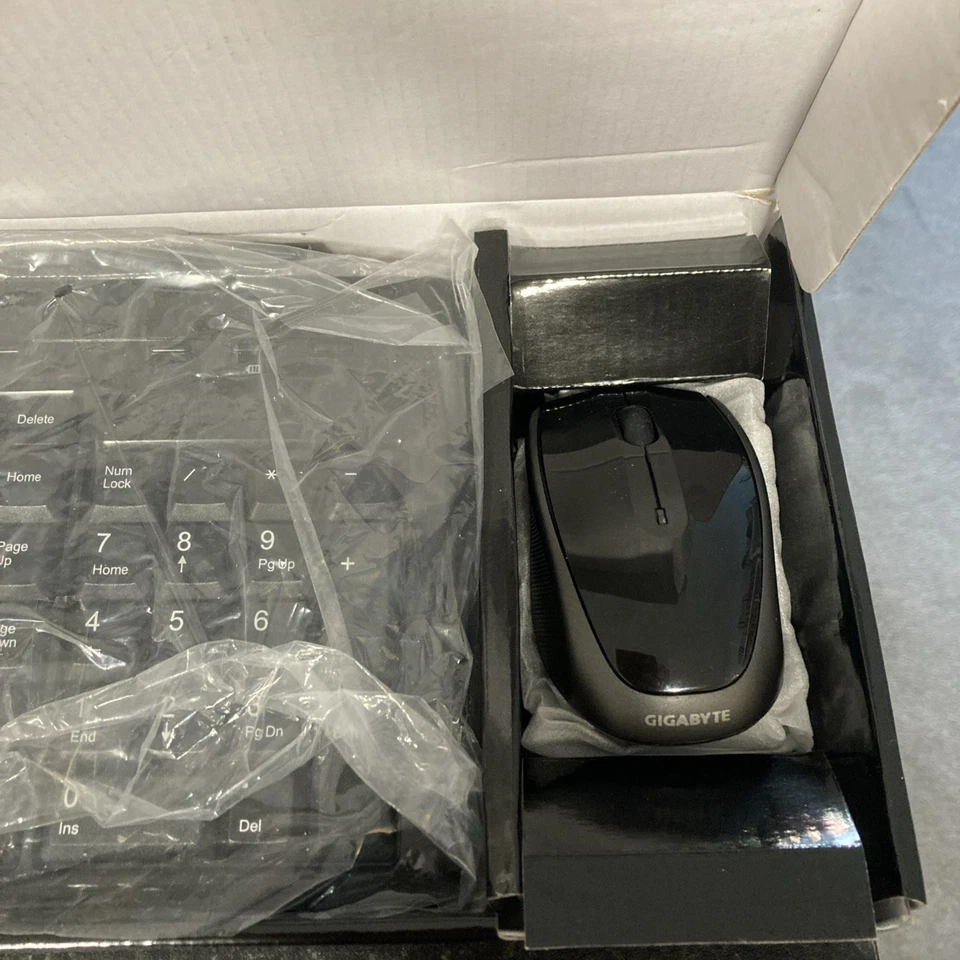 Seenda Wireless Bluetooth Keyboard and Mouse Set Rechargeable For MacBook,iPad - Image 2 of 4