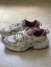 Reebok Women s Low Top Lace Up Athletic Sneak...