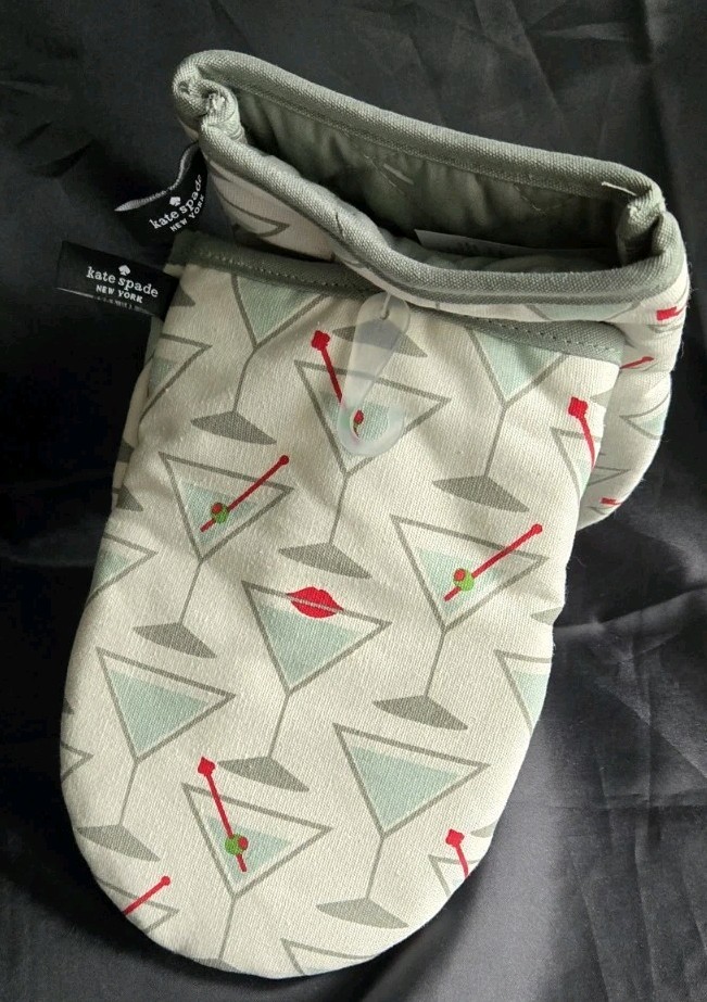 NWT Kate Spade Mini Oven Mitts Set of 2 Green Martini Pattern thumbnail 2