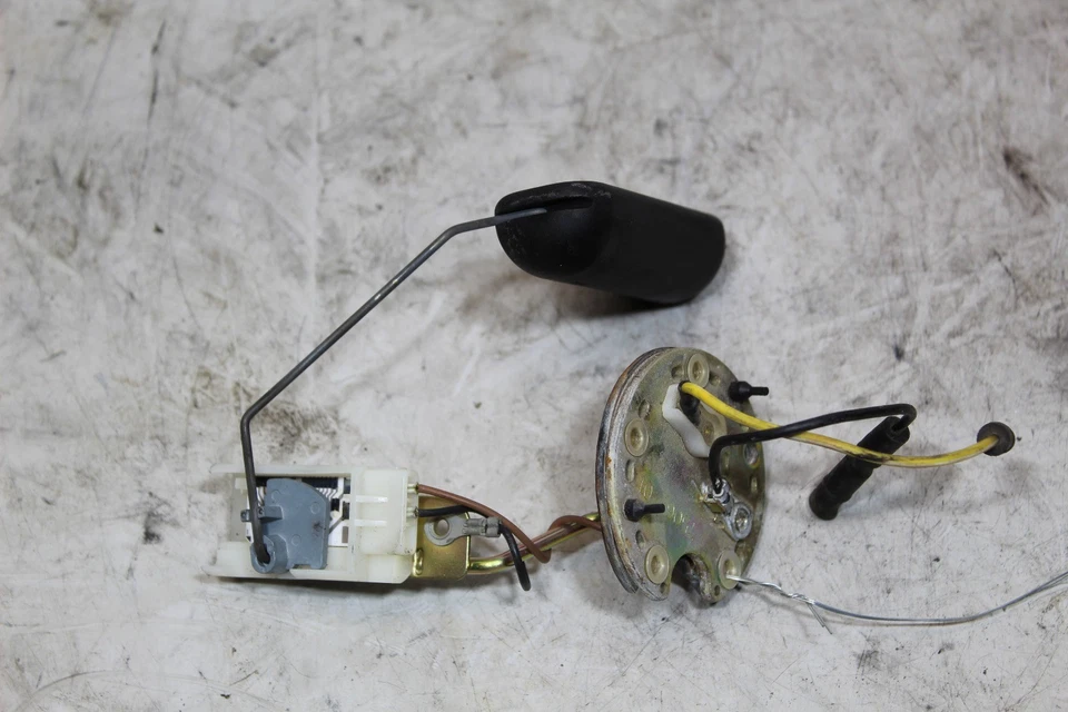 Sensor de unidad de envío de nivel de combustible Harley Dyna Softail Road King OEM Foto 3 de 4