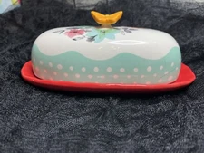 Pioneer Woman Butter Dish Red Floral With Butterfly Lid Small Chip Inside Lid