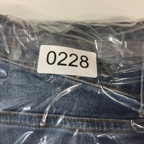 Madison Monroe Women Size 14/32 Slim Straight Hi Rise Slim Straight Jean Blue - Picture 11 of 11
