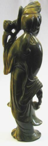 Late 1800s Hand Carved Chinese Agate Statue of Woman with Lotus Flowers - Picture 2 of 8