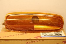 TYC FOR 1996 - 1999 2000 - 2002 Chevy Expres GMC Savana Marker Light 18-5062-01