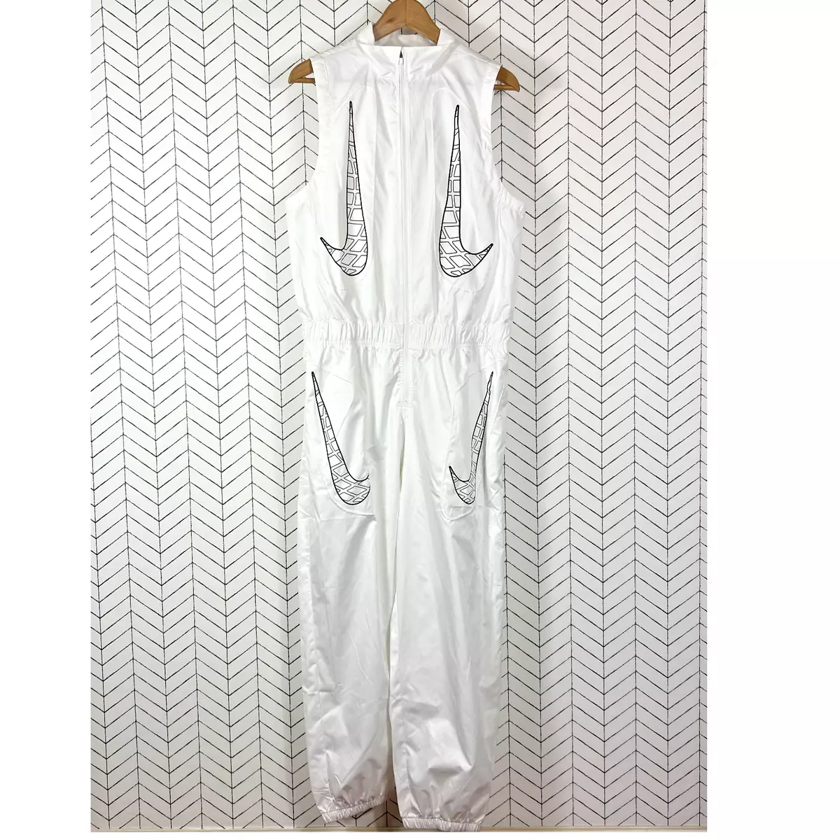 Nike Air Max Women's Jumpsuit White Size Large Sleeveless Overall