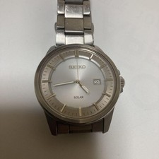 Seiko V147-0AV0 Solar Wristwatch Used from Japan