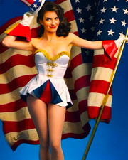 TINA FEY - 8"X10" PHOTOGRAPH