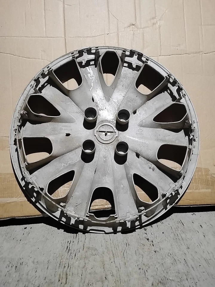 Uma calota Nissan Versa sedã hatchback Note 2013 2014 2015 2016 2017  - Imagem 2 de 2