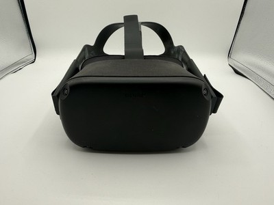Oculus Quest 1 (Headset Only). Adult Owned Rarely Used