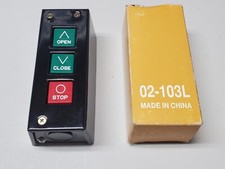 MMTC PBS-3 NEMA 1 Three Button Interior Surface Mount Control Station Contact