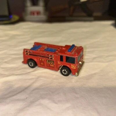 VINTAGE 1976 MATTEL HOT-WHEELS REDLINES FIRE-EATER FIRE TRUCK, CLEAN - Image 1 of 3