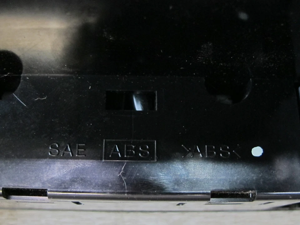 00-01 ISUZU VEHICROSS A/C AQUECEDOR PAINEL INTERRUPTOR DE CONTROLE CLIMÁTICO 8972471450 FABRICANTE DE EQUIPAMENTO ORIGINAL - Imagem 4 de 4