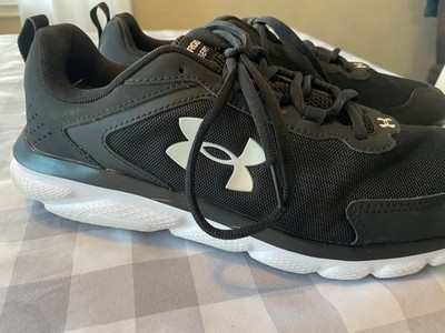 Size 9 - Under Armour Charged Assert 9 Black