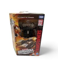 Transformers War for Cybertron Kingdom Deluxe Slammer WFC-K33 Autobot