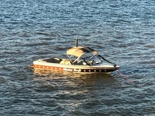 1983 Mastercraft Stars And Stripe Boat Brown Metal Flake