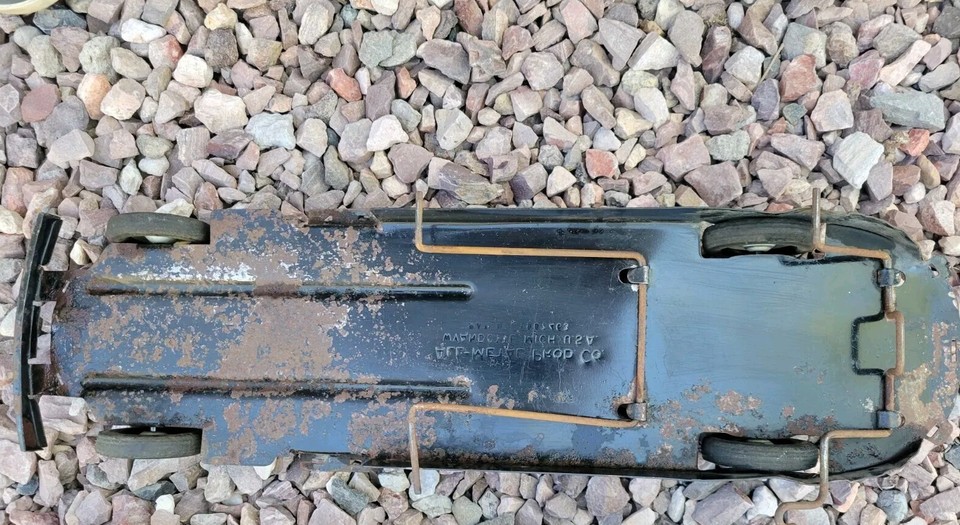 Original Vintage 1940's Wyandotte Metal Toy Dump For