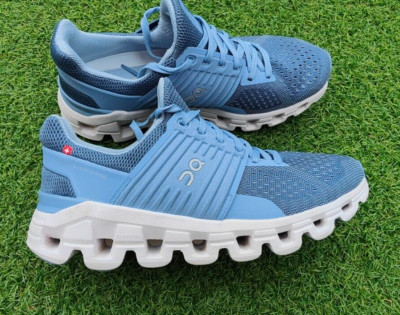 On Running Cloudswift Damen Laufschuhe, Gr. 3 UK / 36 EU TOP