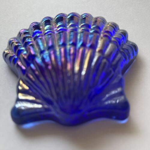 VTG MCM CARNIVAL GLASS IRIDESCENT BLUE CLAM SHELL PAPERWEIGHT 3.5” - Picture 2 of 4