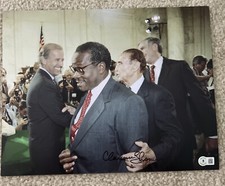 JUDGE CLARENCE THOMAS SIGNED 11x14 PHOTO SUPREME COURT JUSTICE AUTOGRAPH Beckett