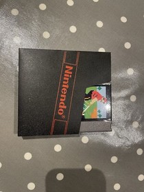 Golf Nintendo Entertainment System (NES) mit H&uuml;lle