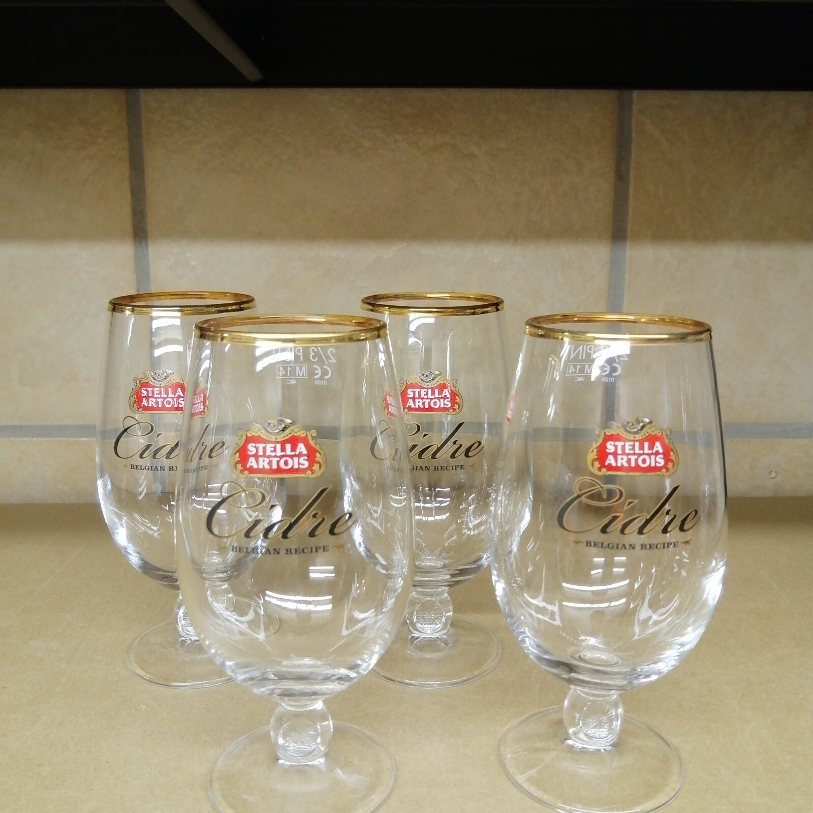 Stella Artois 4x Bierglas 2/3 Pint (0,33 l) Belgien Cider