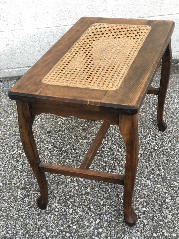 Antiguo taburete de piano de banco de tocador provincial francés 23" de ancho x 13 1/4" x 18" de alto Foto 4 de 4